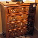 25 7401 CHEST OF DRAWERS